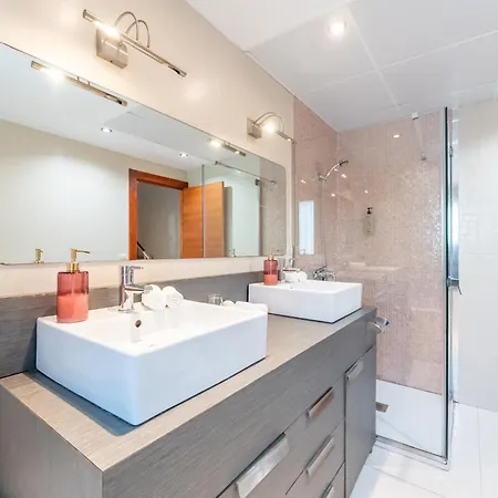 Vb Camelia 4br By The